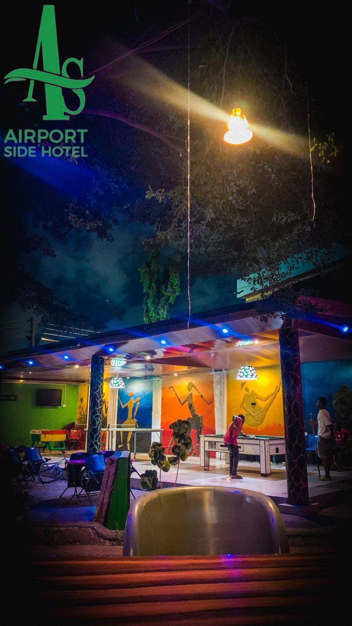 Airport Side Hotel Accra Ngoại thất bức ảnh
