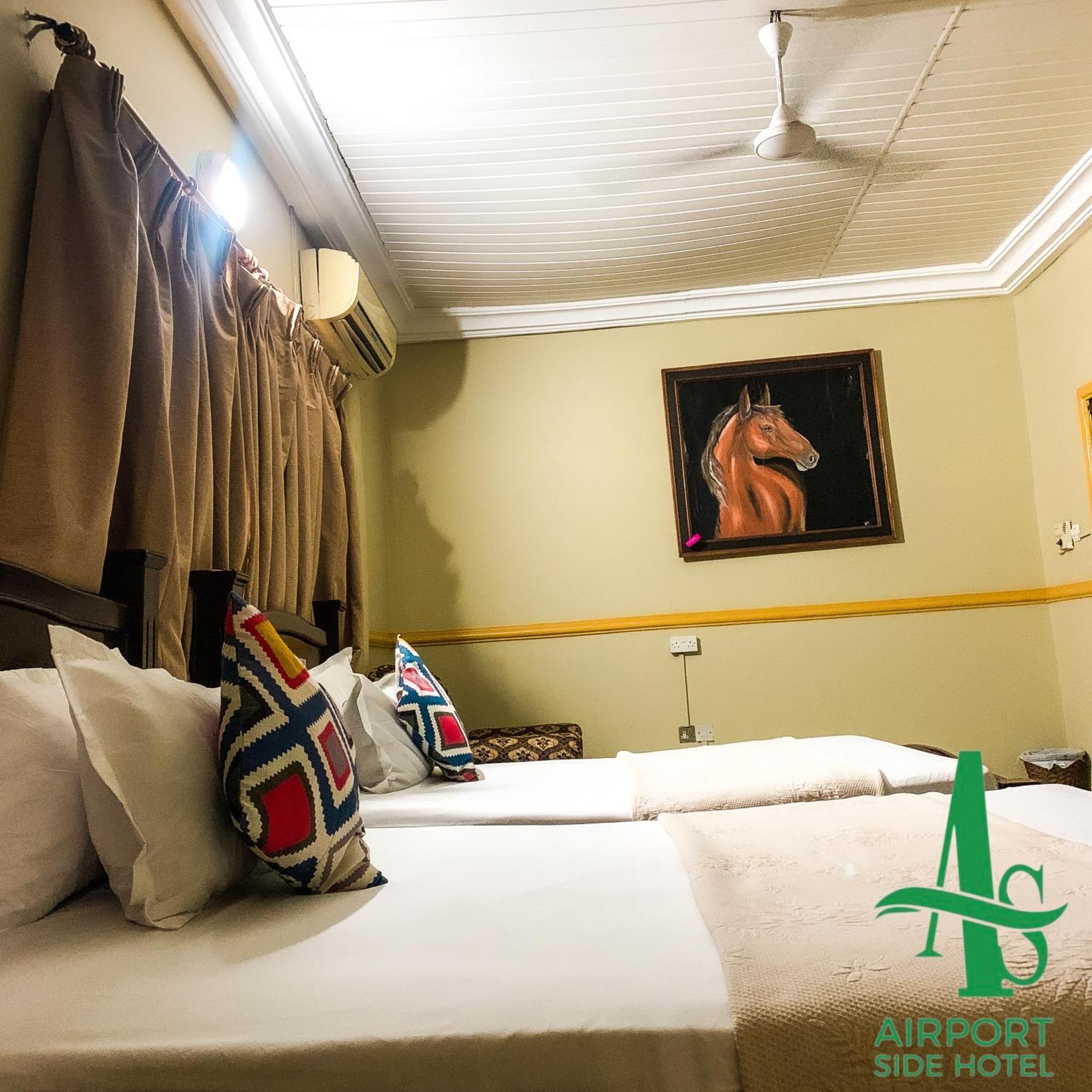 Airport Side Hotel Accra Ngoại thất bức ảnh
